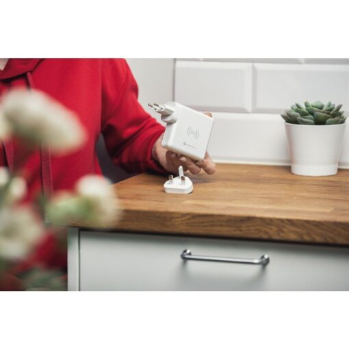 Forcell F-Energy Multifunktionsladegerät 4in1 15W mit USB/USB typ C, Power Bankiem 8000mAh und kabelloses Laden – Bild 13