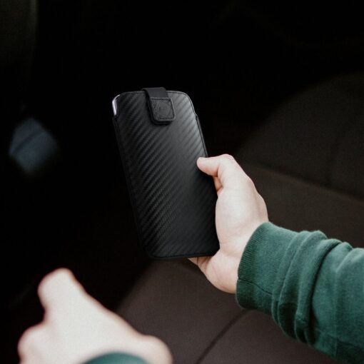 POCKET Carbon Universalhülle - Modell 15 - für SAMSUNG A41 / S20 / A6 2018 / A20e HUAWEI P20 / Y5 2019 – Bild 7