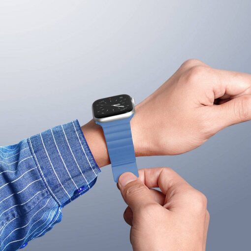 DUX DUCIS CHAIN magnetisches Silikon Armband für Apple Watch 42 / 44 / 45 mm blau – Bild 6
