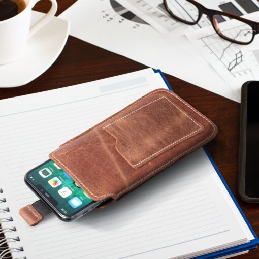 Universal-Slip-On aus Leder - ROYAL Crazy Horse / braun - Größe L - IPHONE 6 / 7 / 8 – Bild 6