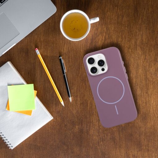 Glossy Mag Cover compatible with MagSafe for IPHONE 14 PLUS purple – Bild 6