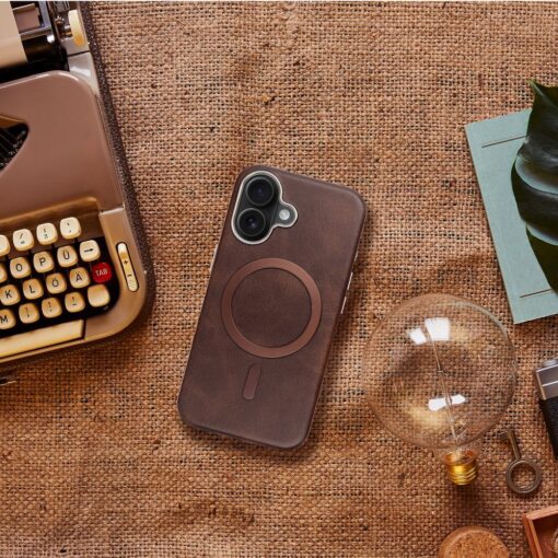 GENTLEMAN MAG COVER Case compatible with MagSafe for IPHONE 14 PRO brown – Bild 6
