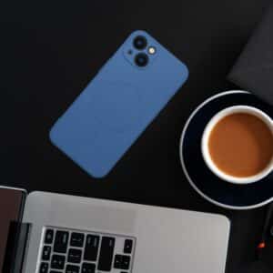 Hülle für iPhone 17 Pro / 18 Pro (niedriger Kamera-Rand) Silicone Mag Cover kompatibel mit MagSafe (großes Loch) blau – Bild 5
