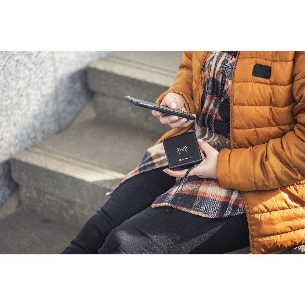 Forcell F-Energy Multifunktionsladegerät 5in1 PD 20W mit USB Typ C/Lightning, 10000mAh Powerbank und 15W kabellosem Laden – Bild 10